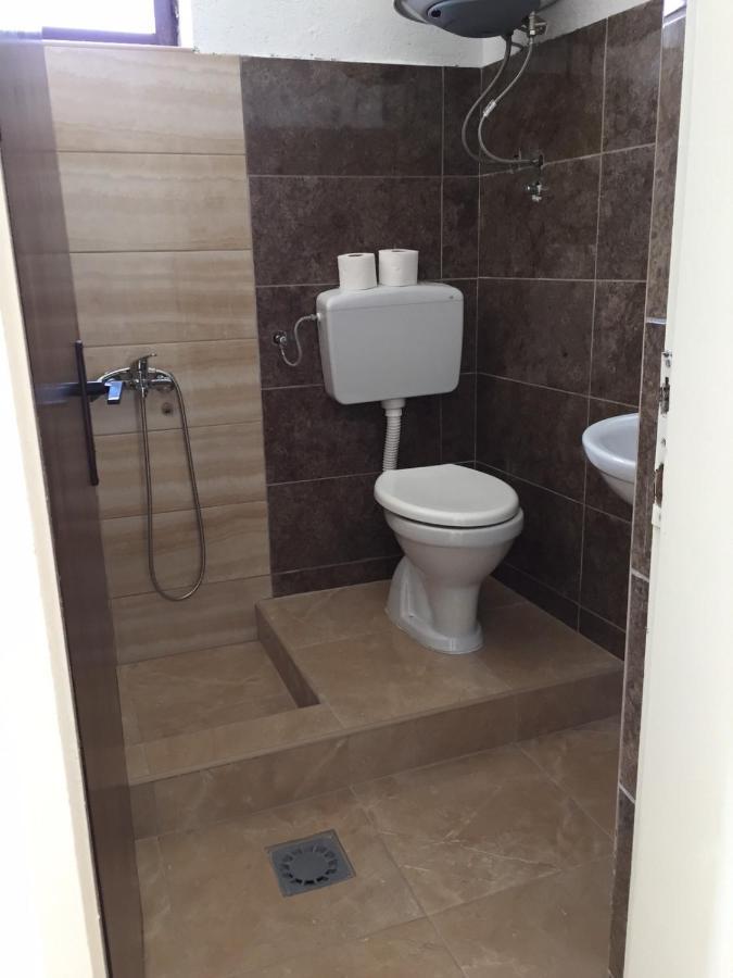 Em Apartments Ulcinj Kültér fotó